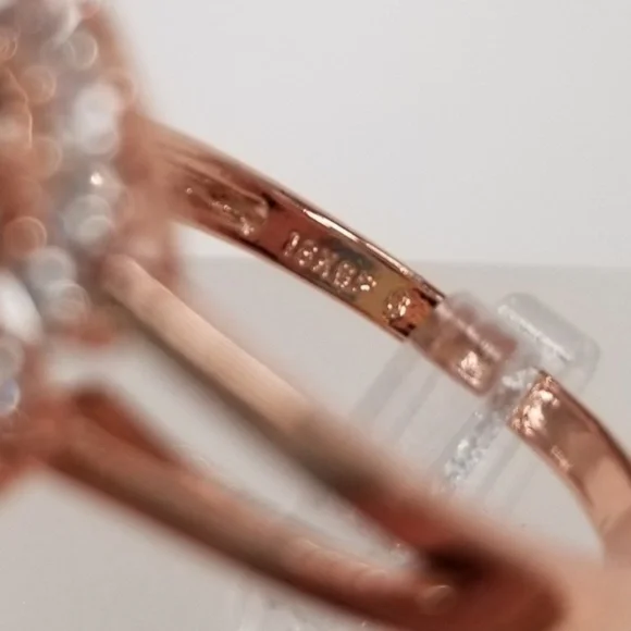 18k Rose Gold With Black Spinel Ring - Picture 6 of 8